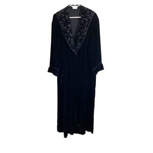 Eileen West Queen Annes Lace black velvet robe long vintage whimsigoth Size L/XL